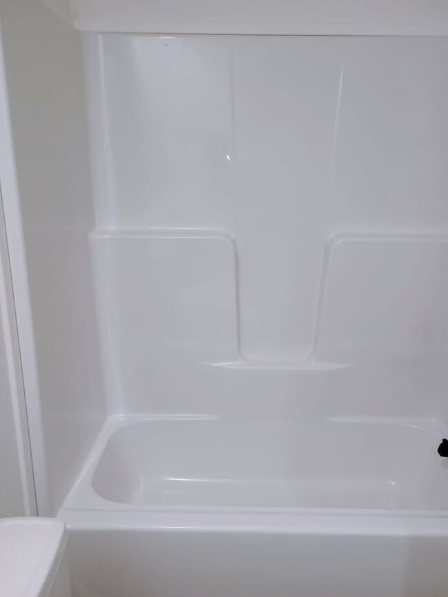 Building Photo - 55 and older Golf Course Community 3 bed 2 bath New build