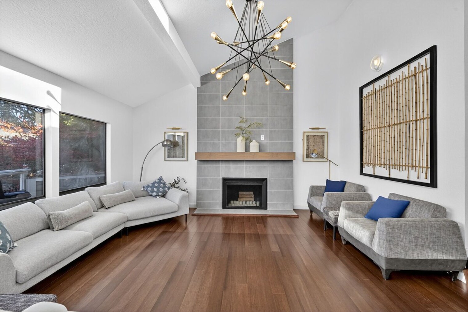 Building Photo - 5111 23rd Ave W