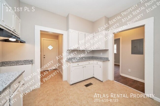 Building Photo - 12 1st Pl S