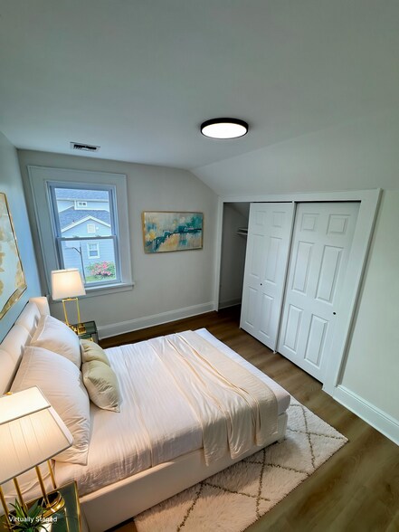 Building Photo - 41 Marinus St