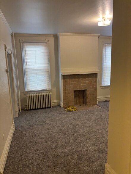 Building Photo - 1549 Lowrie St