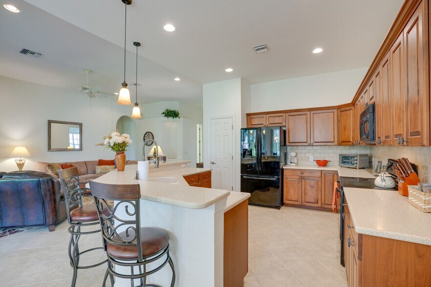 Building Photo - 5557 Whispering Willow Way