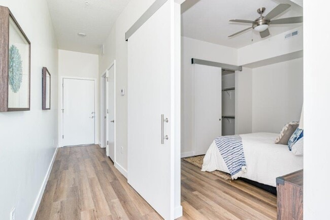 Building Photo - Lofts at Reed