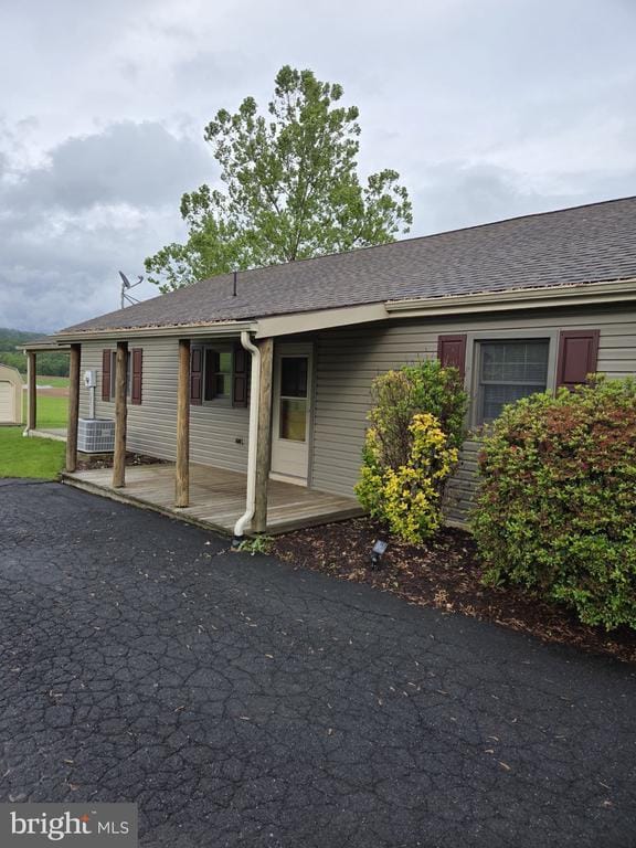 Building Photo - 619 Fisher Hill Rd
