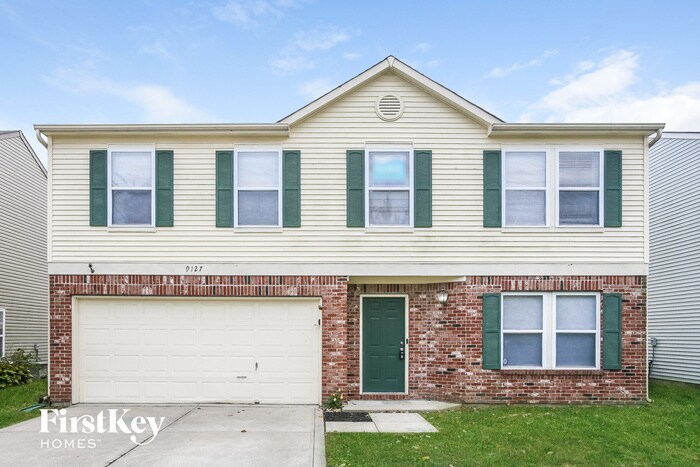 Primary Photo - 9127 Stones Bluff Ln