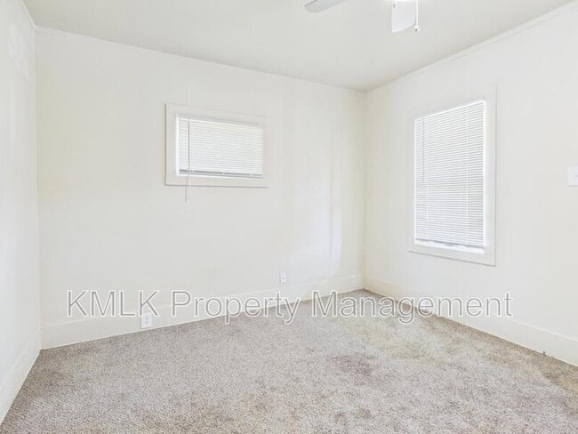 Building Photo - 534 Gage St