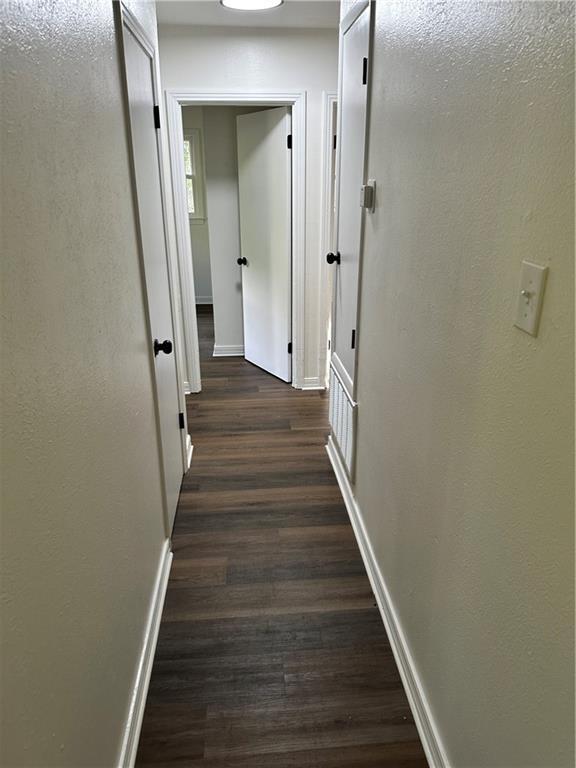 Building Photo - 1305 Middle Ring Rd