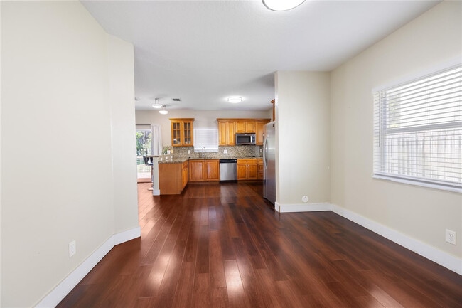 Building Photo - 1512 SW 106th Ave