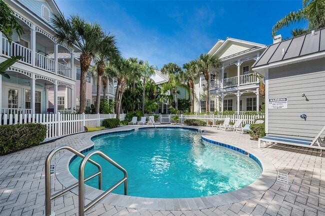 Building Photo - 924 Hemingway Cir