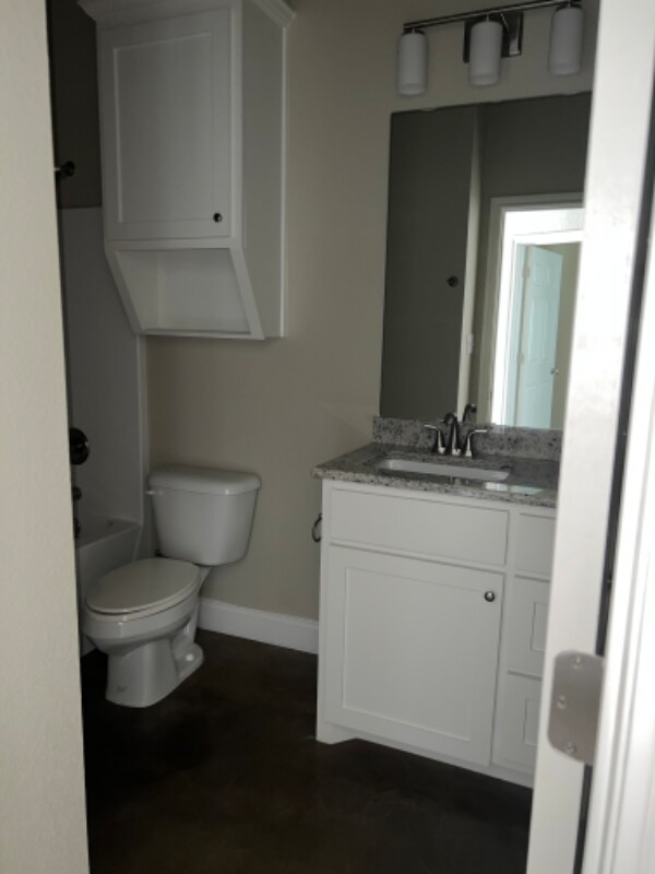 Building Photo - 3216 Belmont Dr