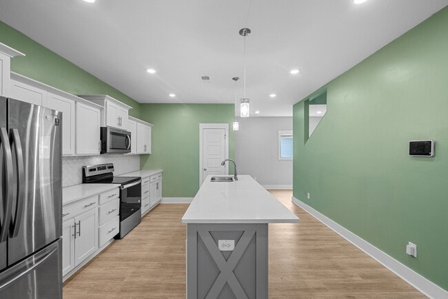 Building Photo - 1511 Kingbird Dr