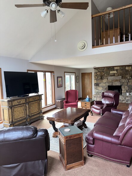 You'll love this great room - spacious and natural light - 7502 Borden Rd