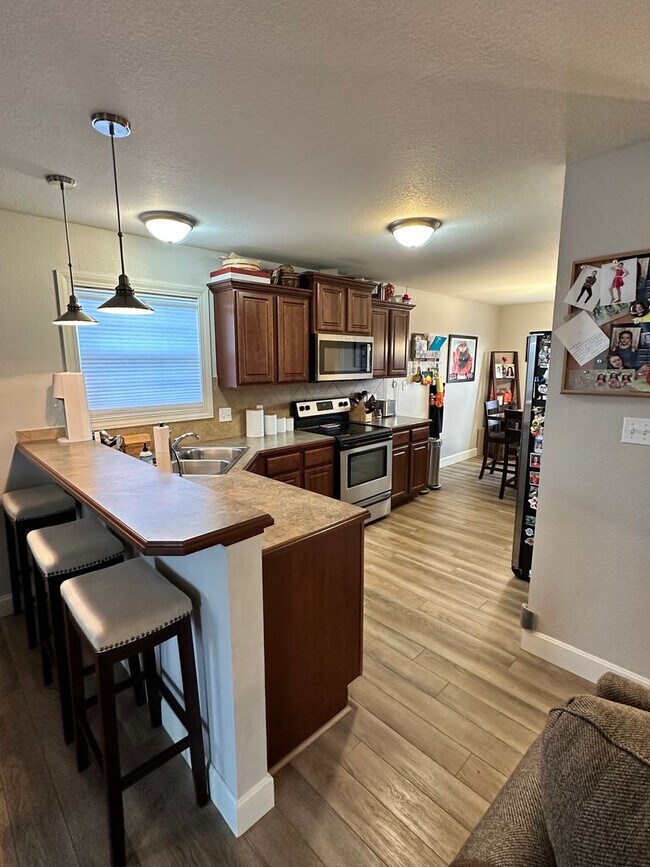 Building Photo - Italian Estates Property Management