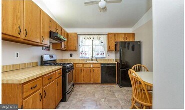 Building Photo - 931 Woodmill Drive Unit