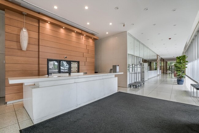 Building Photo - 3600 N Lake Shore Dr