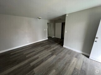 Building Photo - Highland West Apartments