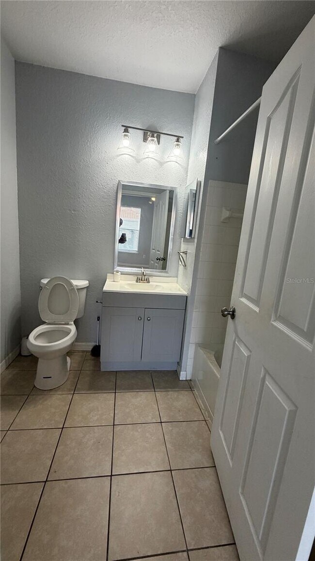 Building Photo - 2537 Maitland Crossing Way