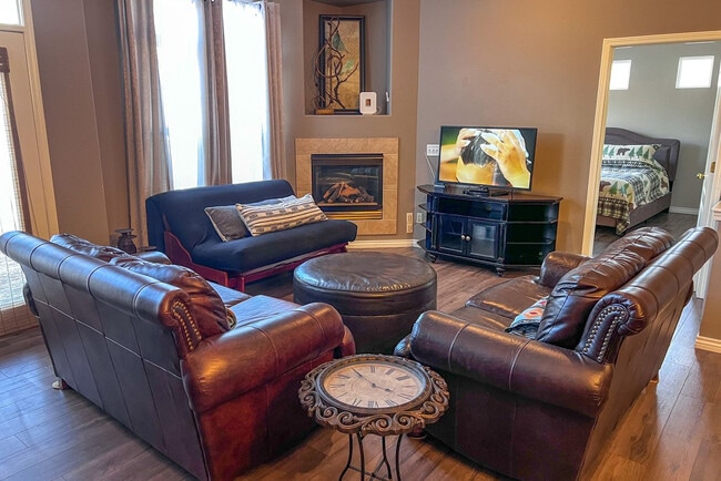 Building Photo - 6414 Caddy Point
