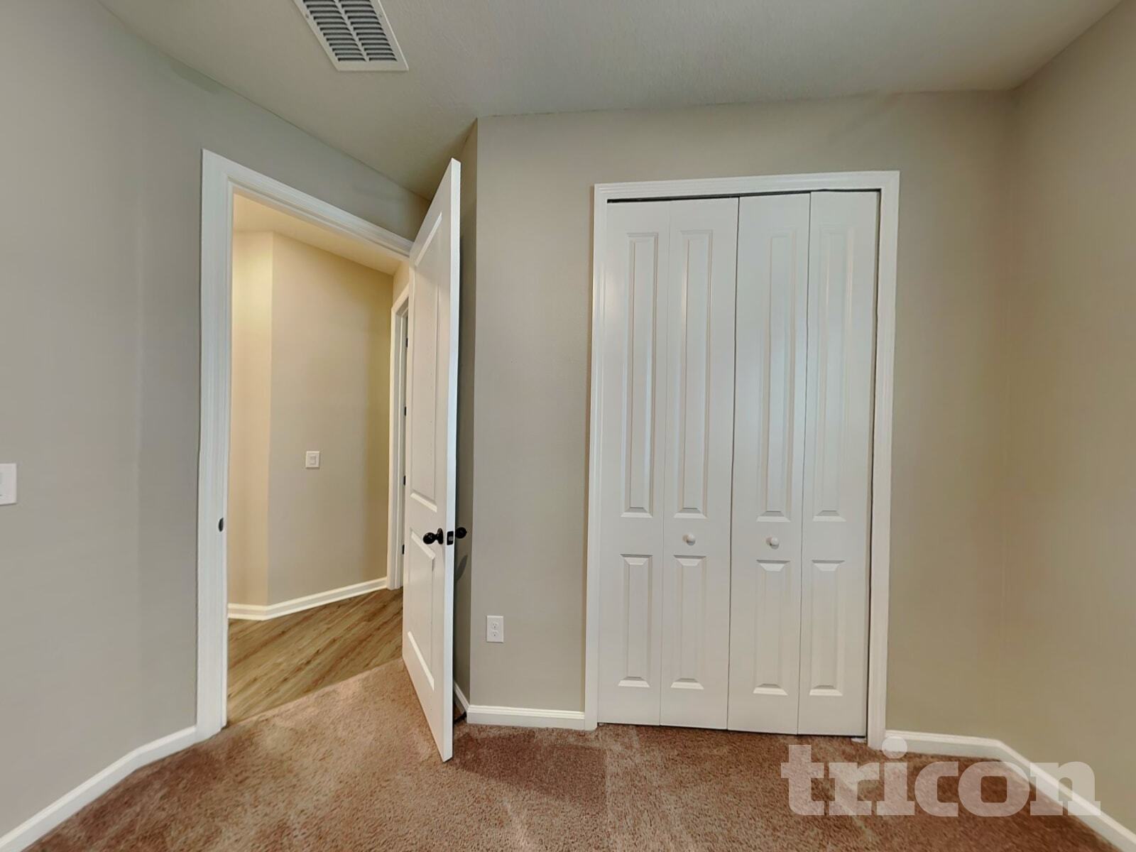 Building Photo - 5725 Arlington River Dr.