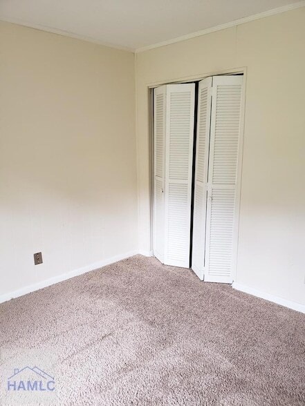 Building Photo - 989 Live Oak Dr