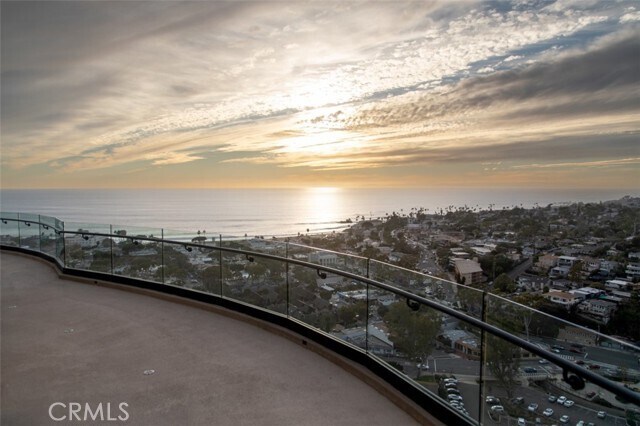 Building Photo - 648 Mystic View