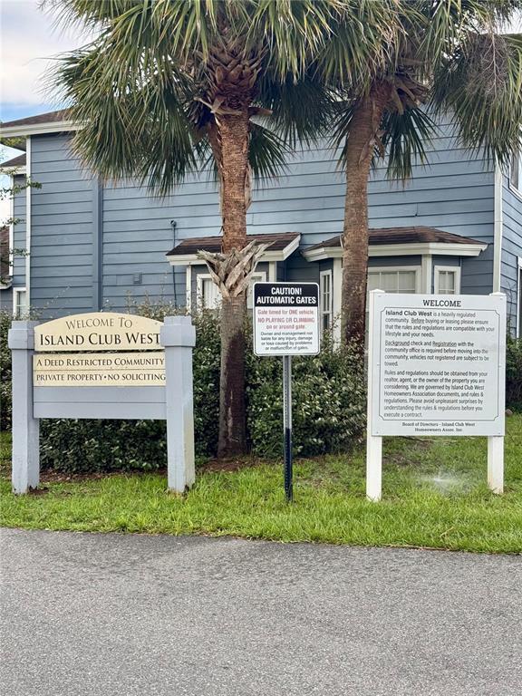 Building Photo - 425 Caribbean Dr