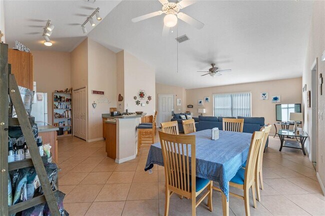 Building Photo - 233 Reserve Dr