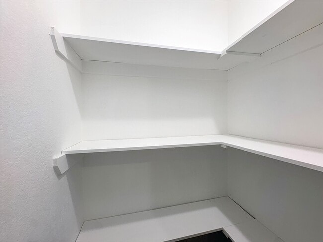 Building Photo - 3206 Avenue K