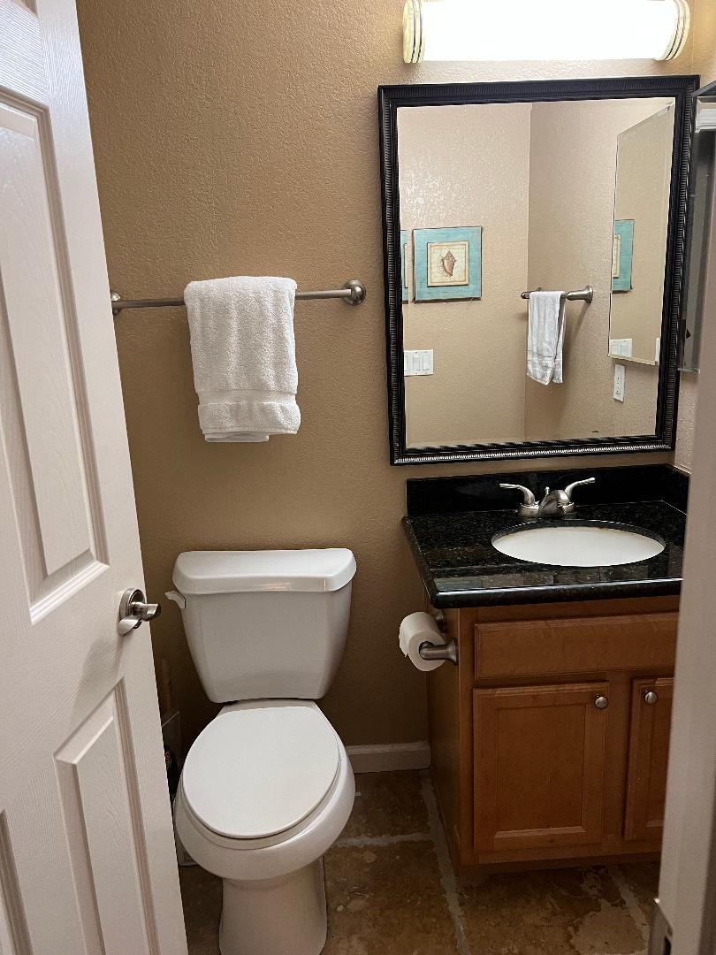 Master bathroom - 880 E Fremont Ave