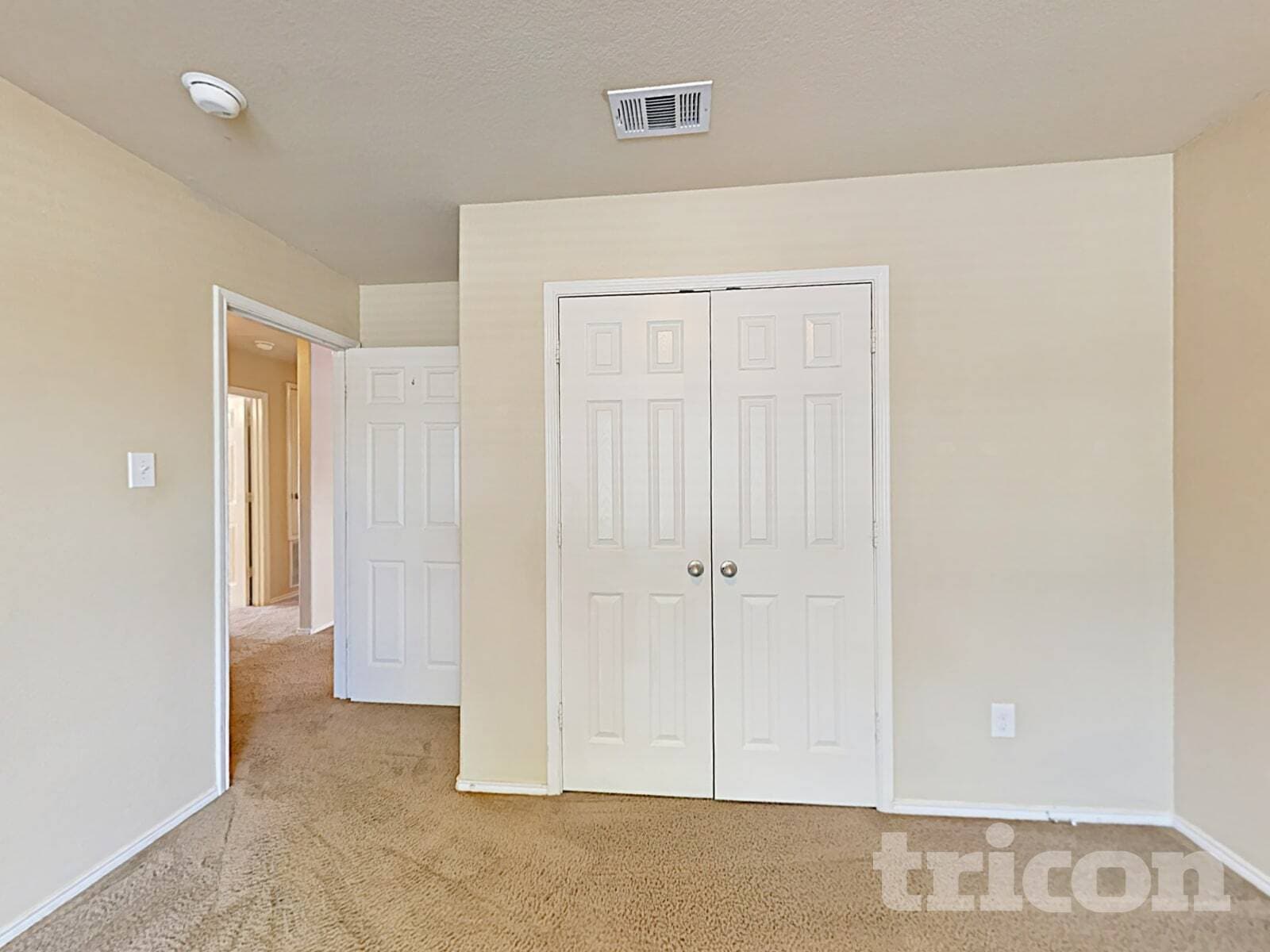 Building Photo - 7028 Derbyshire Dr