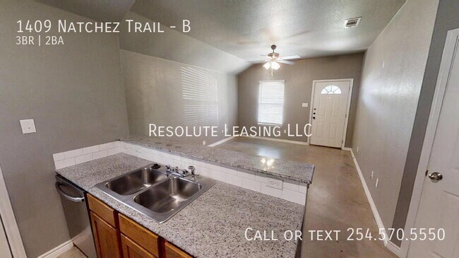 Building Photo - 1409 Natchez Trail