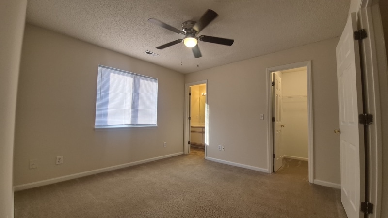 Building Photo - 320 Brownlea Dr