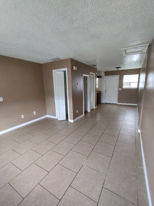 Building Photo - 5820 Butler Dr