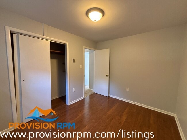 Building Photo - 322 Creek Blvd