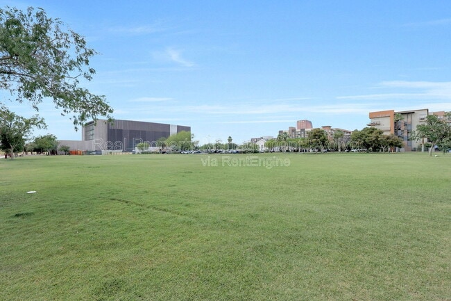 Building Photo - 1130 N 2nd St