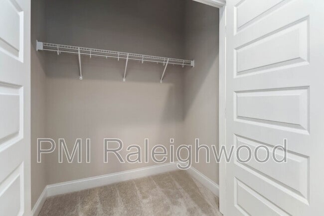 Building Photo - 1245 S Blount St