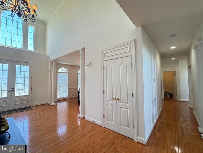 Building Photo - 5117 Sante Fe Ct