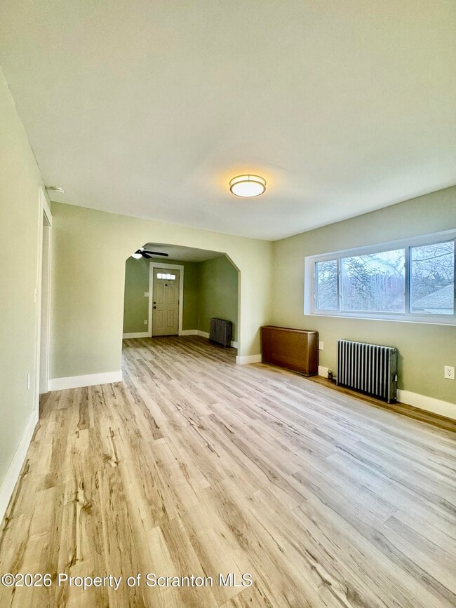 Building Photo - 1746 Bloom Ave