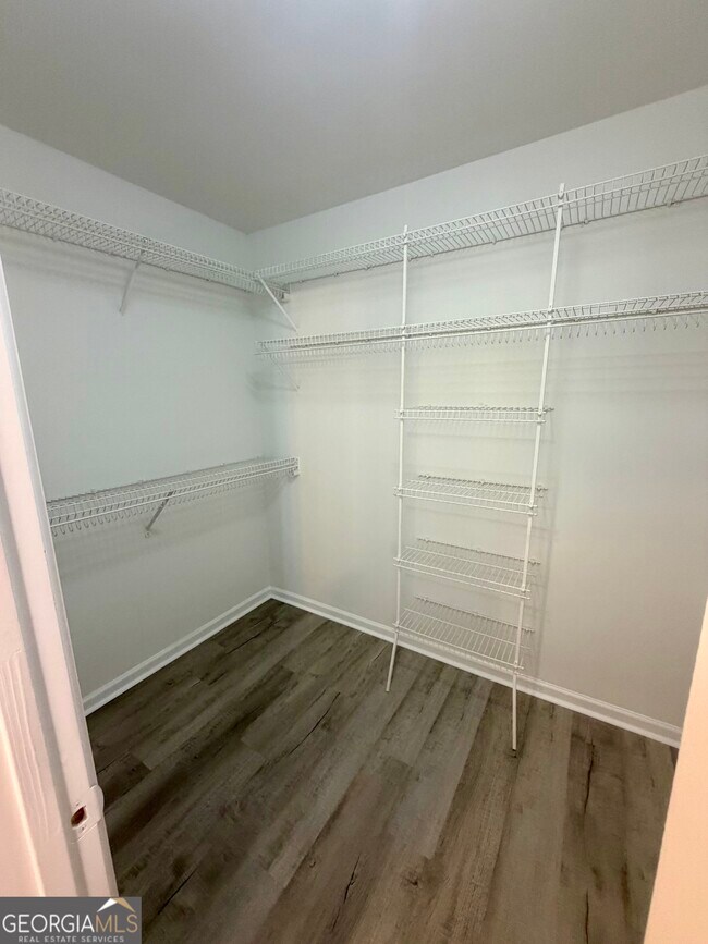 Building Photo - 110 Alice Dr