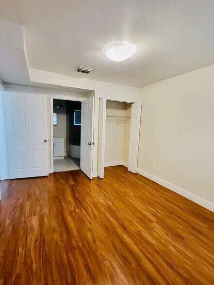 Bedroom - 7615 Harding Ave