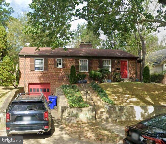 Building Photo - 5507 Chesterbrook Rd