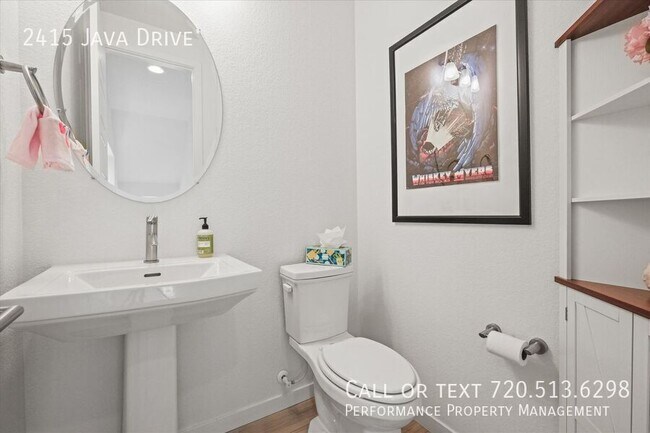 Building Photo - 2415 Java Dr
