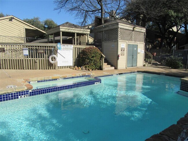 Primary Photo - 9254 Forest Ln