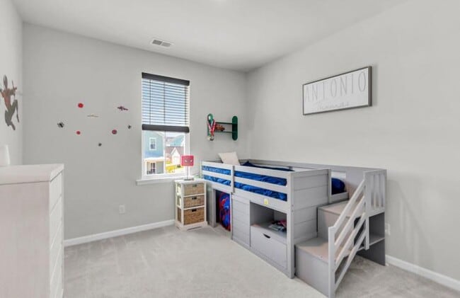 Building Photo - 399 Woodgate Wy