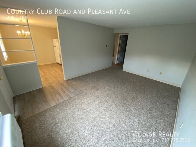 Building Photo - 617 Country Club Rd