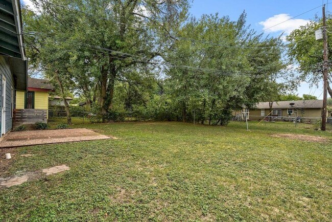 Building Photo - 123 Coleman St