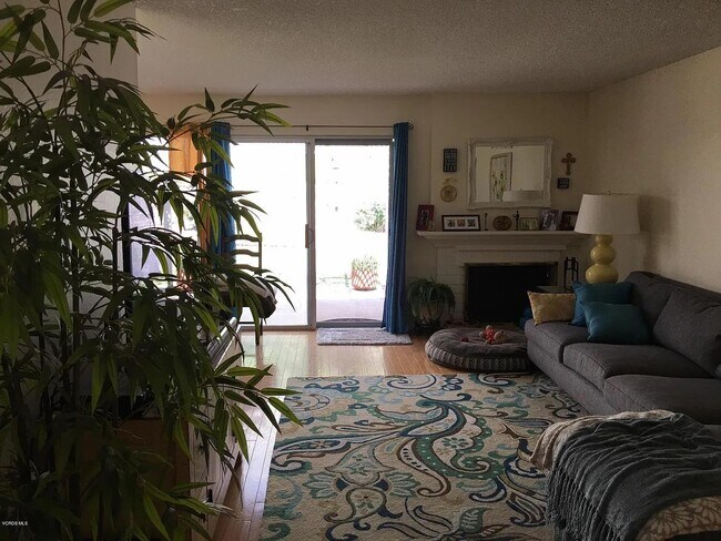 Building Photo - 2208 Summerpark Ct