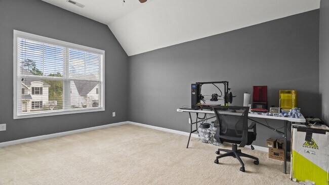 Building Photo - Towne Pointe