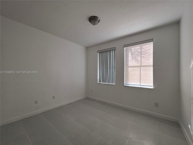 Building Photo - 15549 SW 40th St