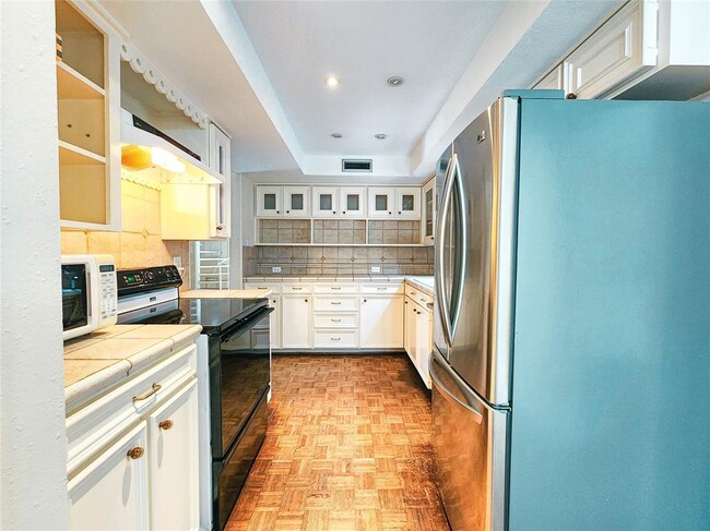 Building Photo - 12 Kings Row